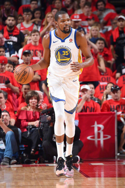 CBA联赛积分榜最新动态